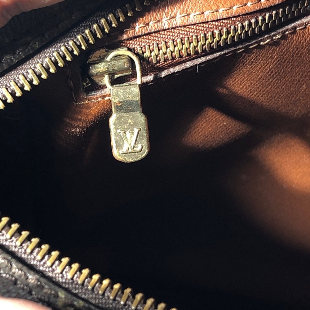 Pre-Love Louis Vuitton Monogram Messenger Bag in Brown and Tan - Picture 11 of 16